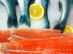 El salmón y pescado azul en la dieta para engordar
